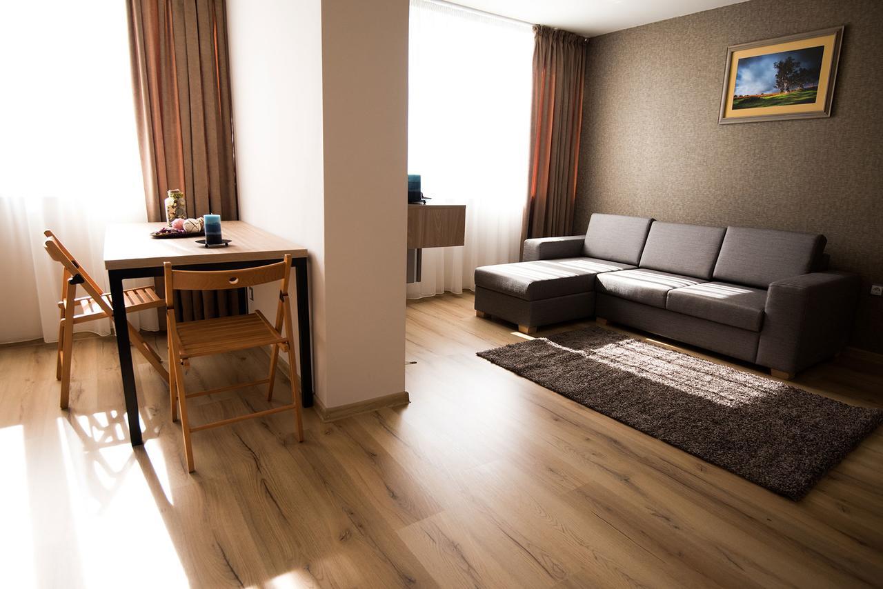 Court Inn Obsjtina Panagjurisjte Exteriör bild